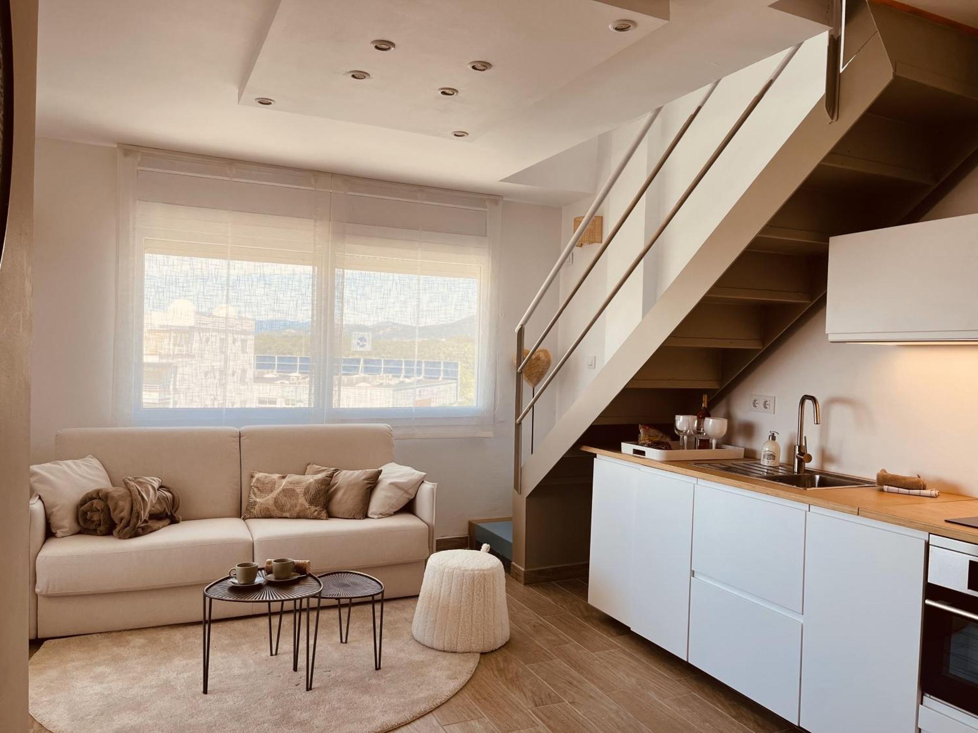Serenity, Canal, Amarre, Piscine Et Jacuzzi Apartment